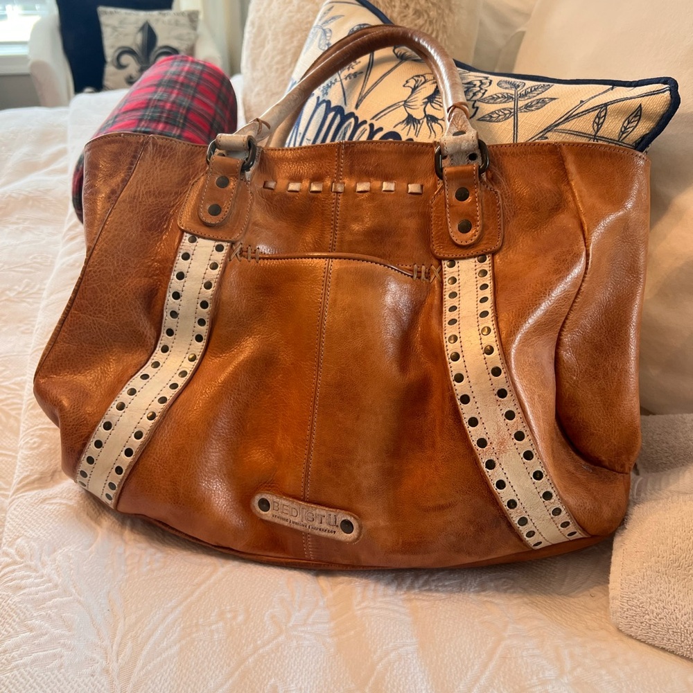 Bed Stu limited edition purse. Excellent condition!!